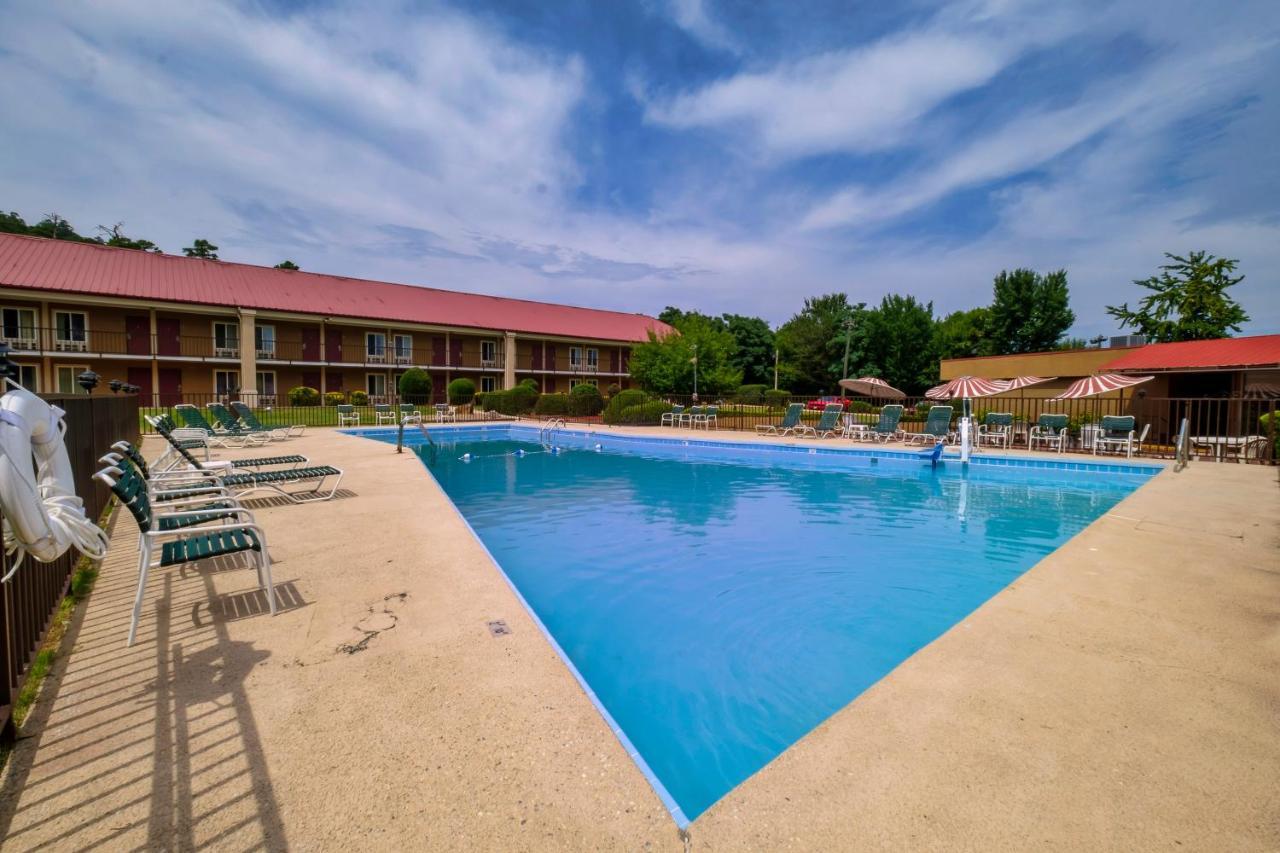 Red Roof Inn Hot Springs Exterior foto